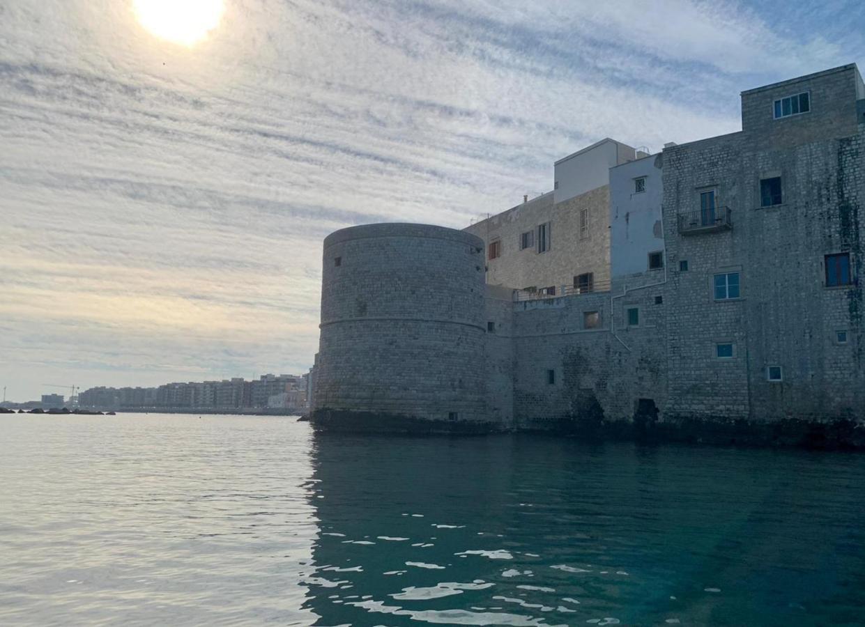 Le Bifore B&B Molfetta Bagian luar foto